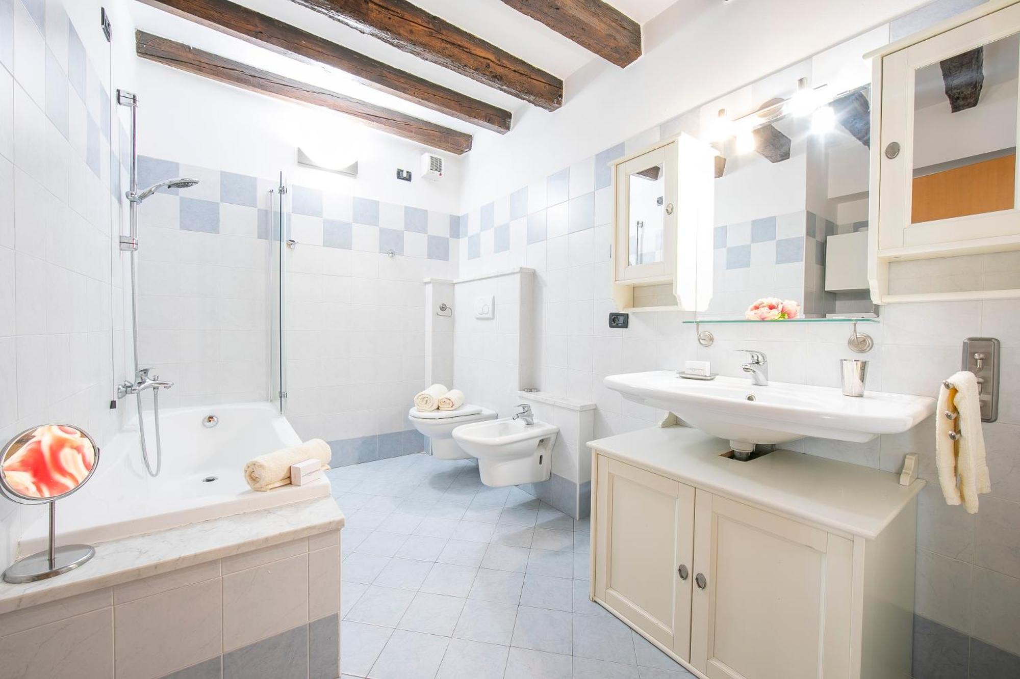 Casa Azzurra 150Mt From Lake - Happy Rentals Рива-дель-Гарда Екстер'єр фото